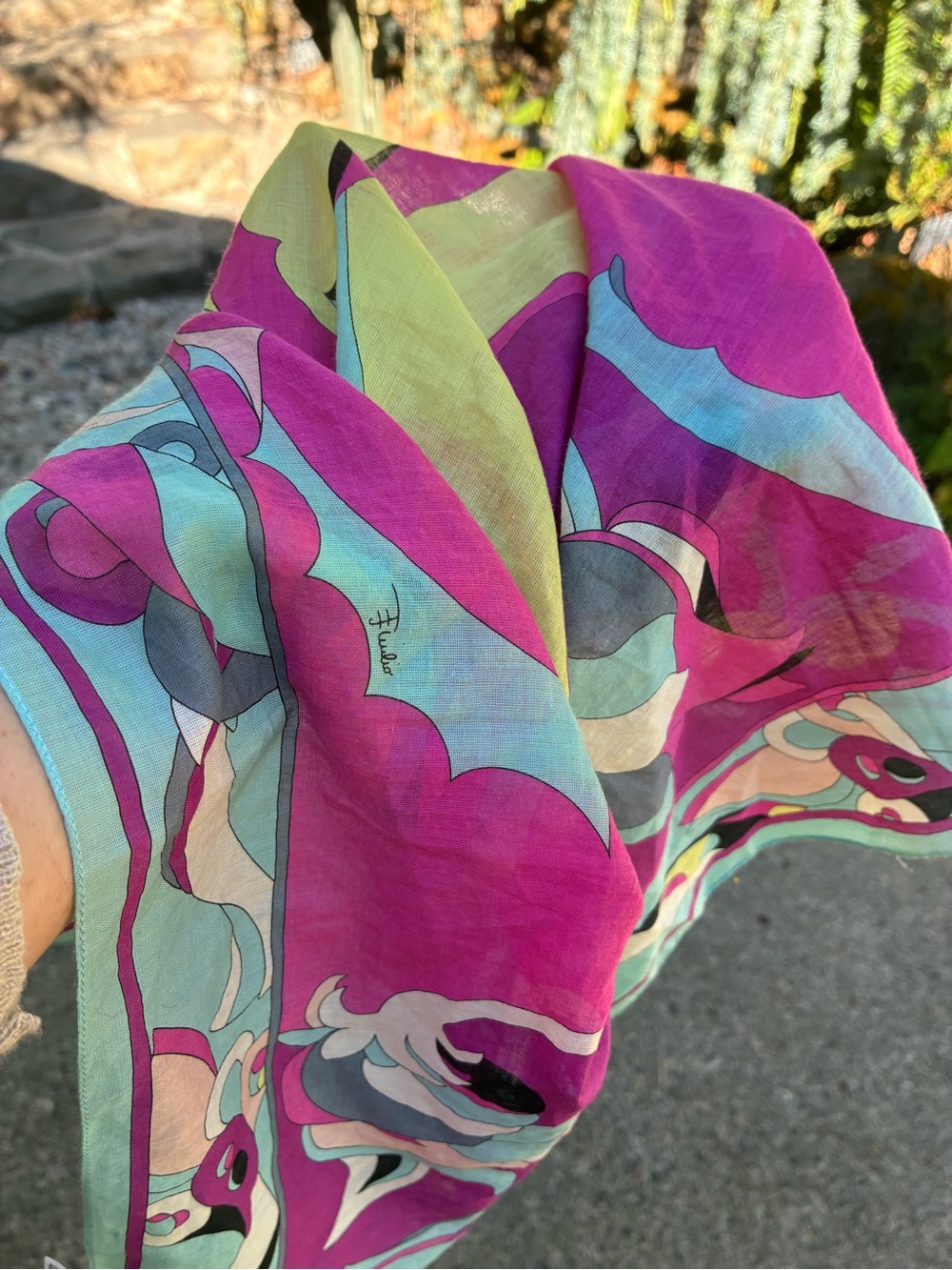 Stunning Emilio Pucci Multicolor Cotton Scarf - Picture 8 of 9